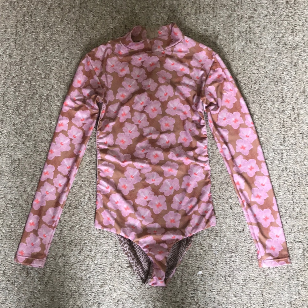 Acacia Capsule Mahalo ehukai